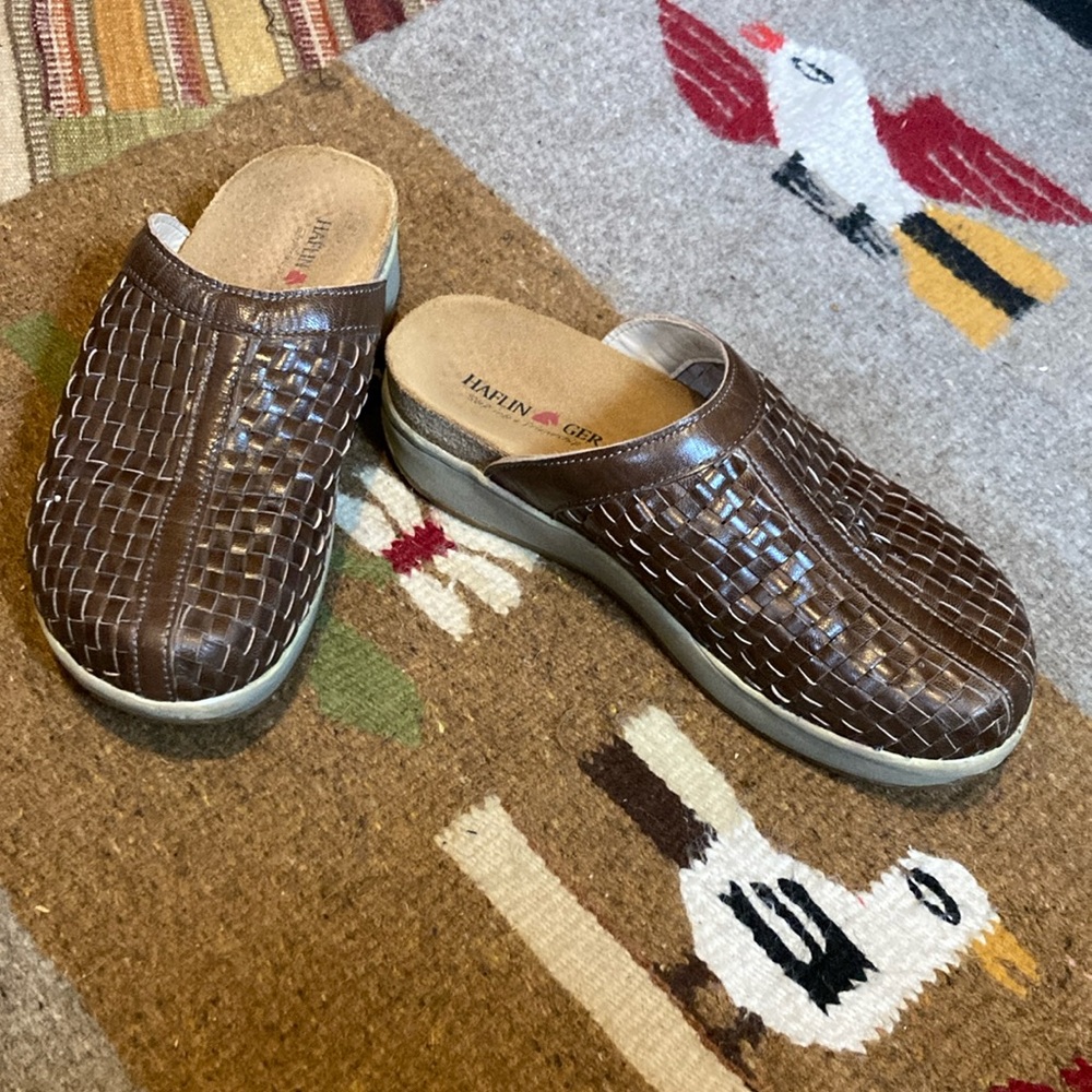Haflinger brown leather woven clogs - Fisherman Aesthetic